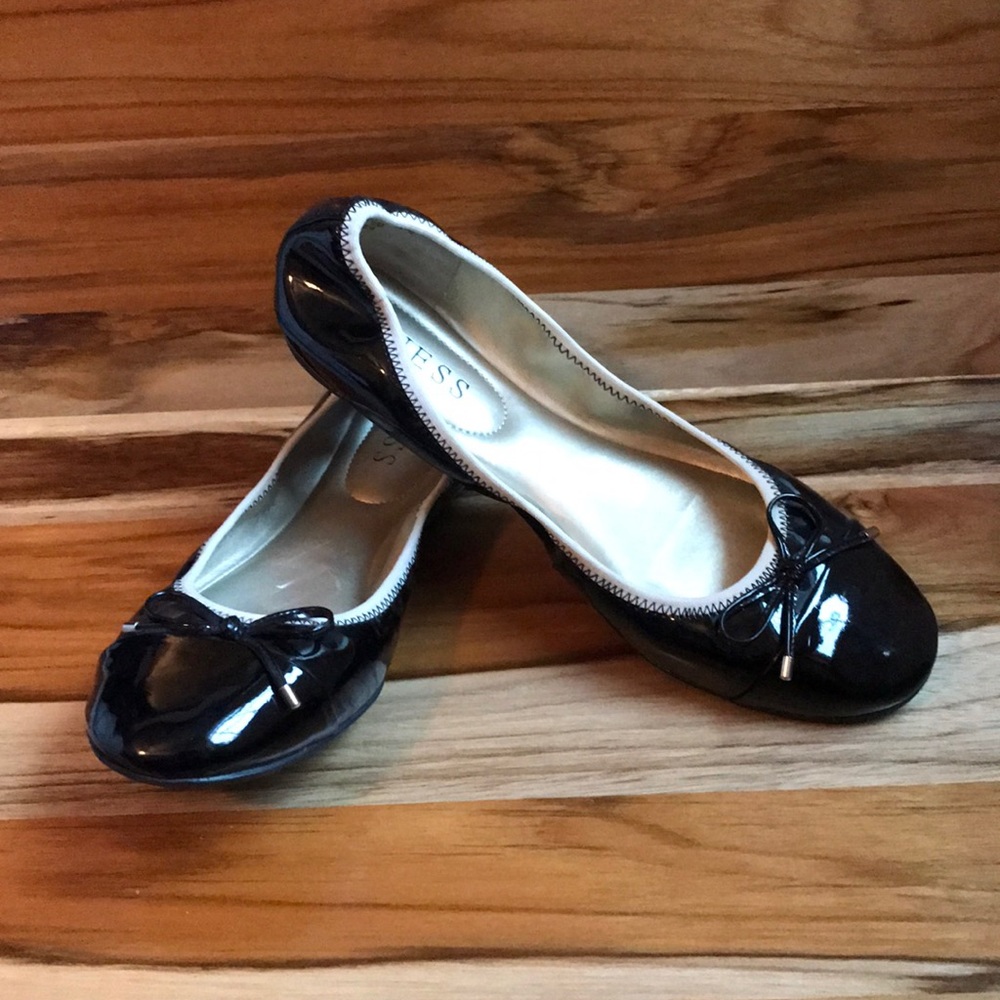 Guess Black Paten Leather Ballet Flats